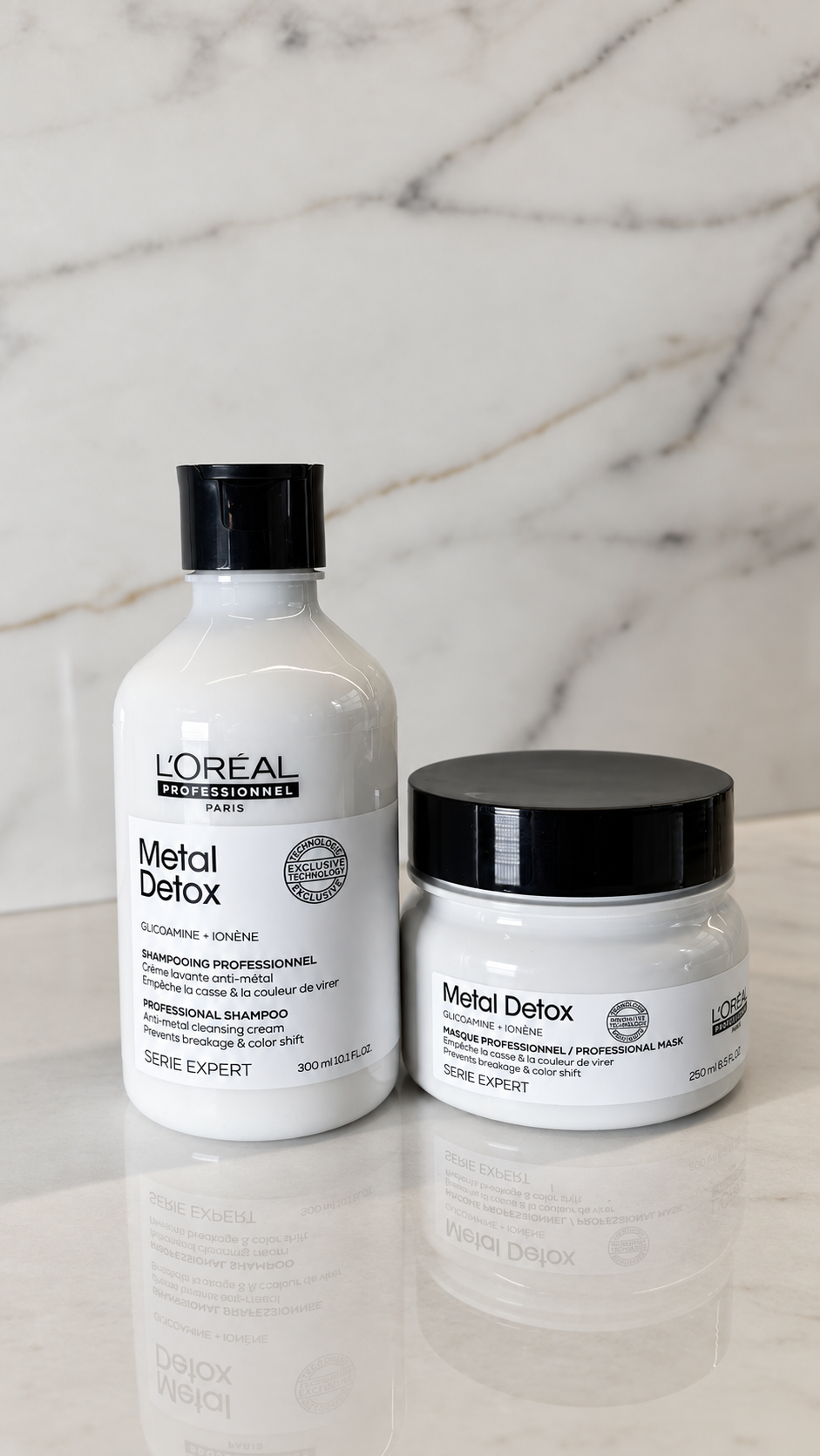 Shampoing et masque L’Oréal Professionnel Metal Detox photographiés au salon